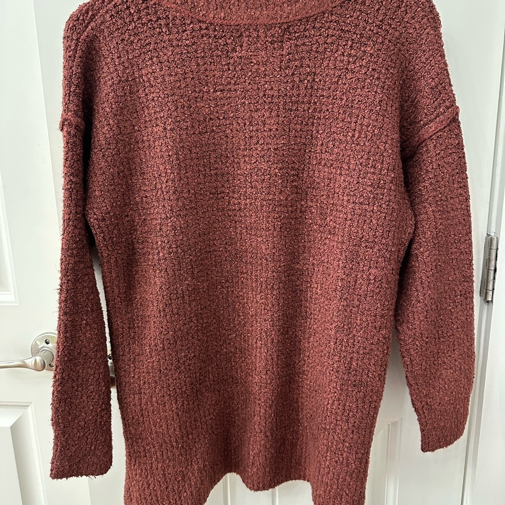 Olive & Oak Brown Rust Rich Textured Knit Sz M Soft classic Sweater - Picture 3 of 5